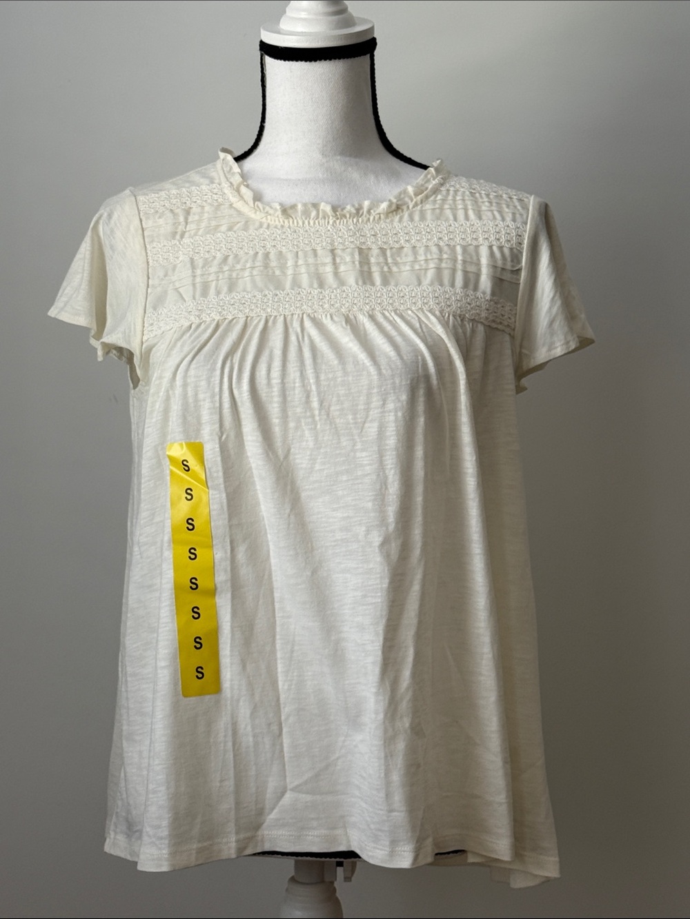 Ella Moss Women's Cream Lace Yoke Short Sleeve Top